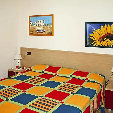 In Villaggio Ai Pini In Lido Altanea Apartment *